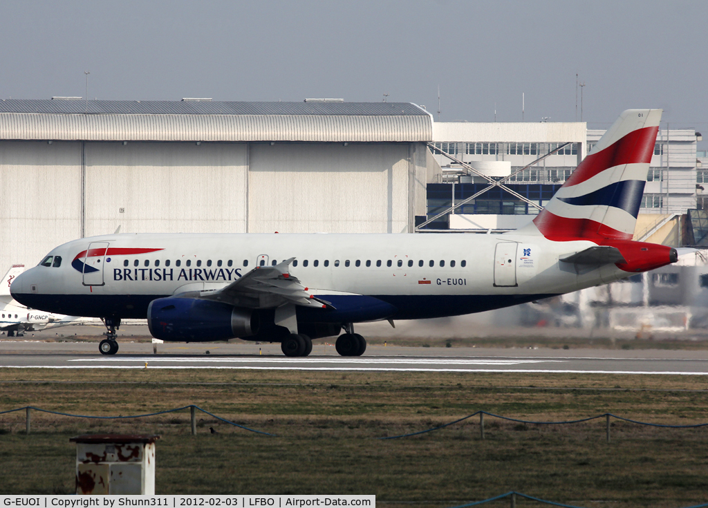 G-EUOI, 2001 Airbus A319-131 C/N 1606, Ready for take off rwy 32R... Additional Olympic Game sticker...