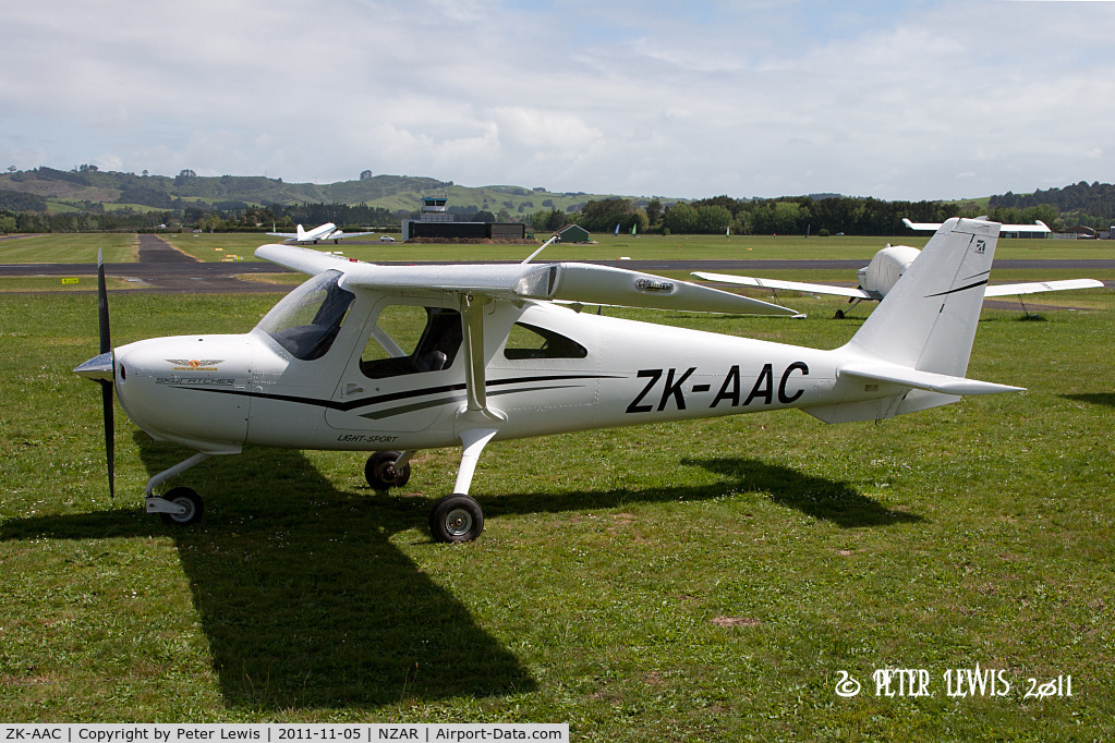 ZK-AAC, 2011 Cessna 162 Skycatcher C/N 16200060, Auckland Aero Club