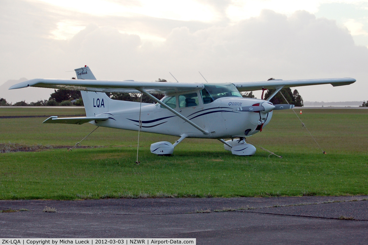 ZK-LQA, Cessna 172M C/N 17262551, At Whangarei