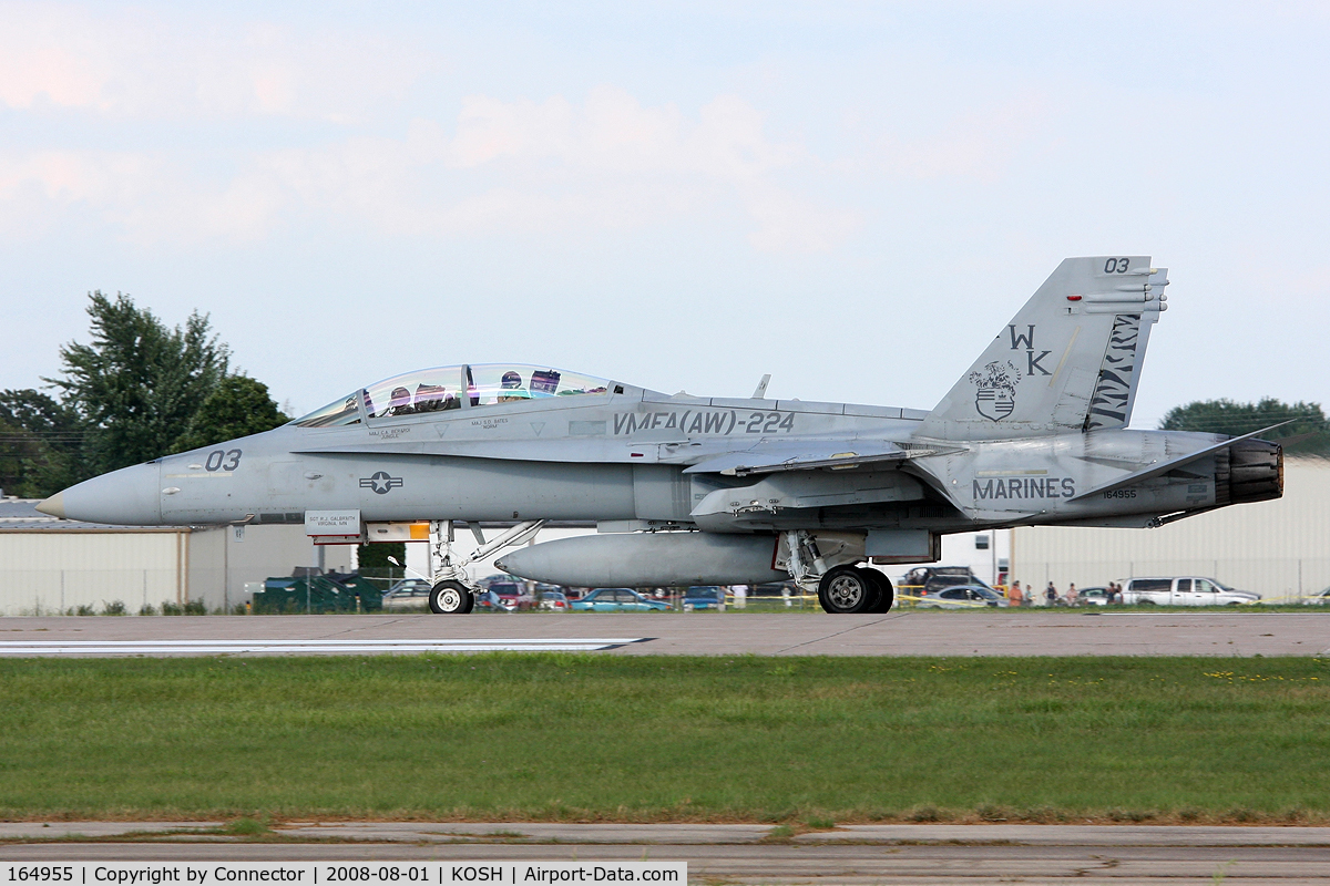 164955, McDonnell Douglas F/A-18D Hornet C/N 1255, Arriving at EAA Airventure 2008.