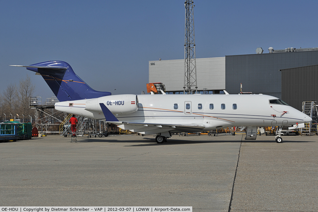 OE-HDU, 2006 Bombardier Challenger 300 (BD-100-1A10) C/N 20094, Bombardier BD100 Challenger 300