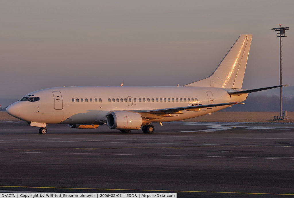 D-ACIN, 1990 Boeing 737-53C C/N 24825, Coming in on apron.