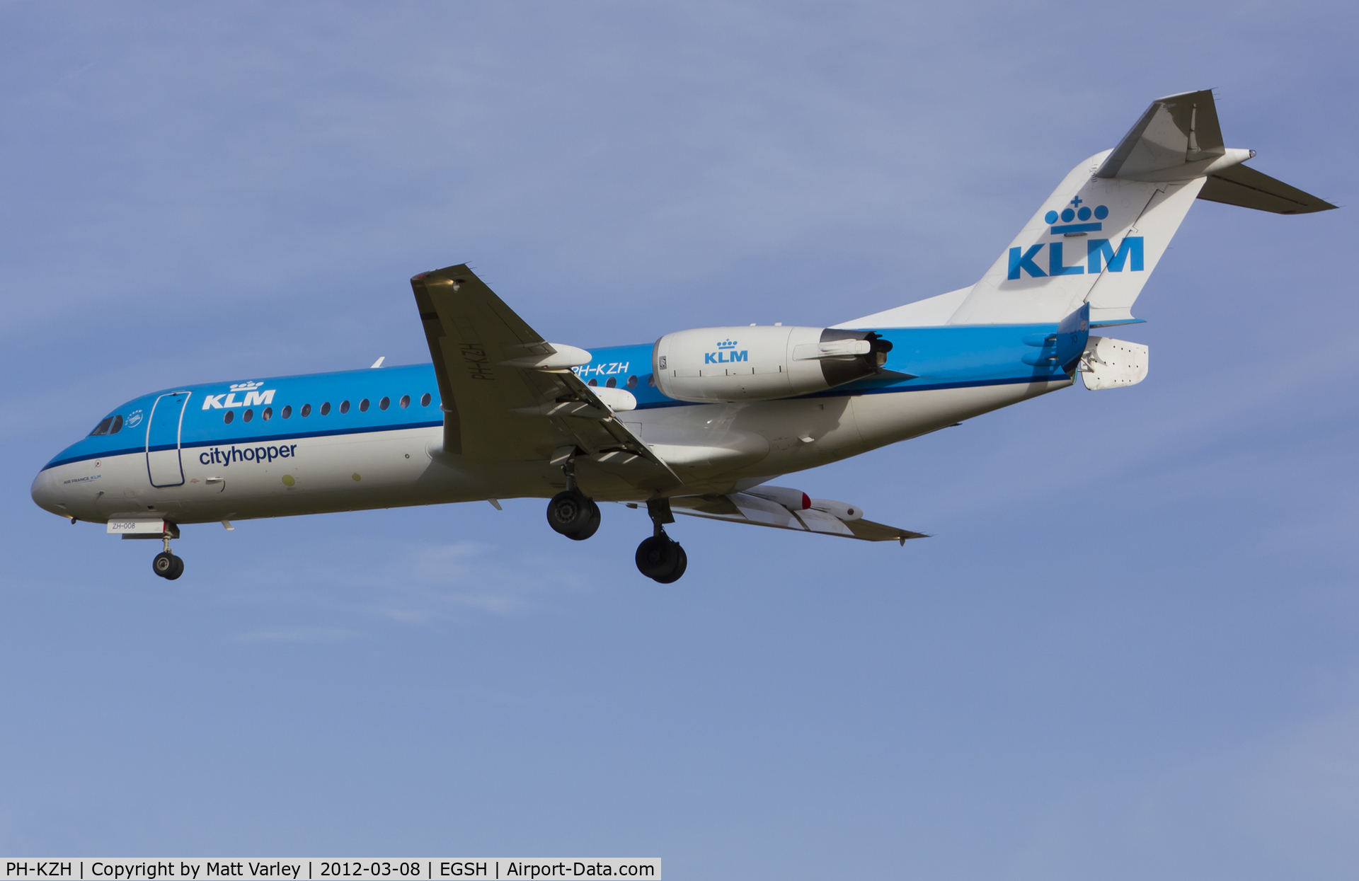 PH-KZH, 1997 Fokker 70 (F-28-0070) C/N 11583, KLM 15L arriving at EGSH.