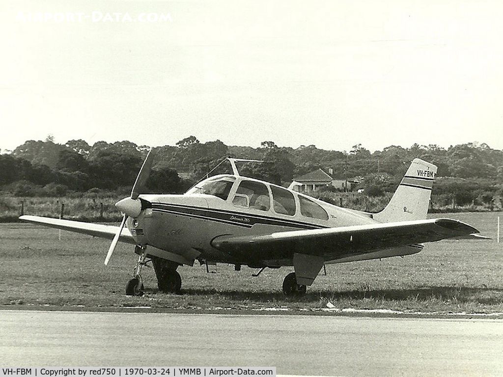 VH-FBM, 1967 Beech C33A Debonair C/N CE-179, Scanned from a b&w print taken in 1970. This aircraft crashed on Dec 13,1981.
