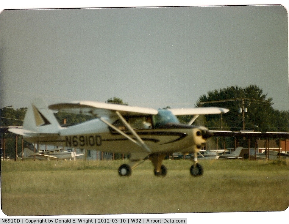 N6910D, 1957 Piper PA-22-150 C/N 22-4837, Photo is Mid 1980's.  Taken at Washington Executive/Hyde Field/W32 in Clinton, MD