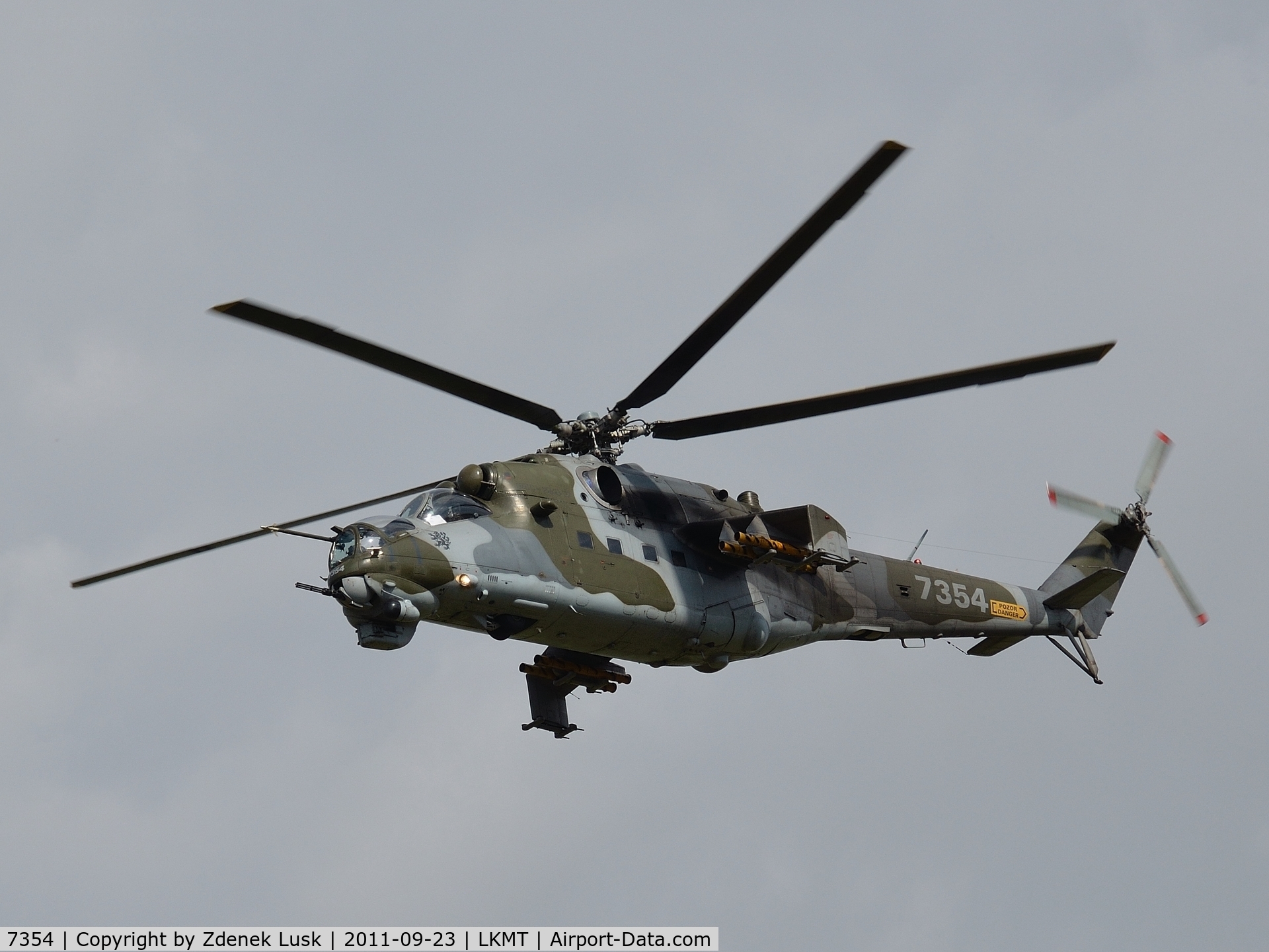 7354, Mil Mi-24V Hind E C/N 087354, Arrival to Days of NATO 2011 event.