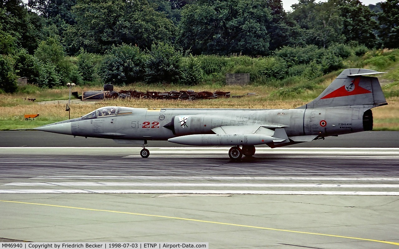 MM6940, Aeritalia F-104S-ASA-M Starfighter C/N 1240, lined up for departure