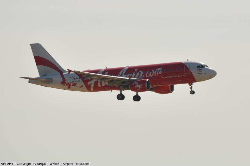 9M-AHT, 2009 Airbus A320-216 C/N 3997, Early Evening Shot @ Runway 32L WMKK