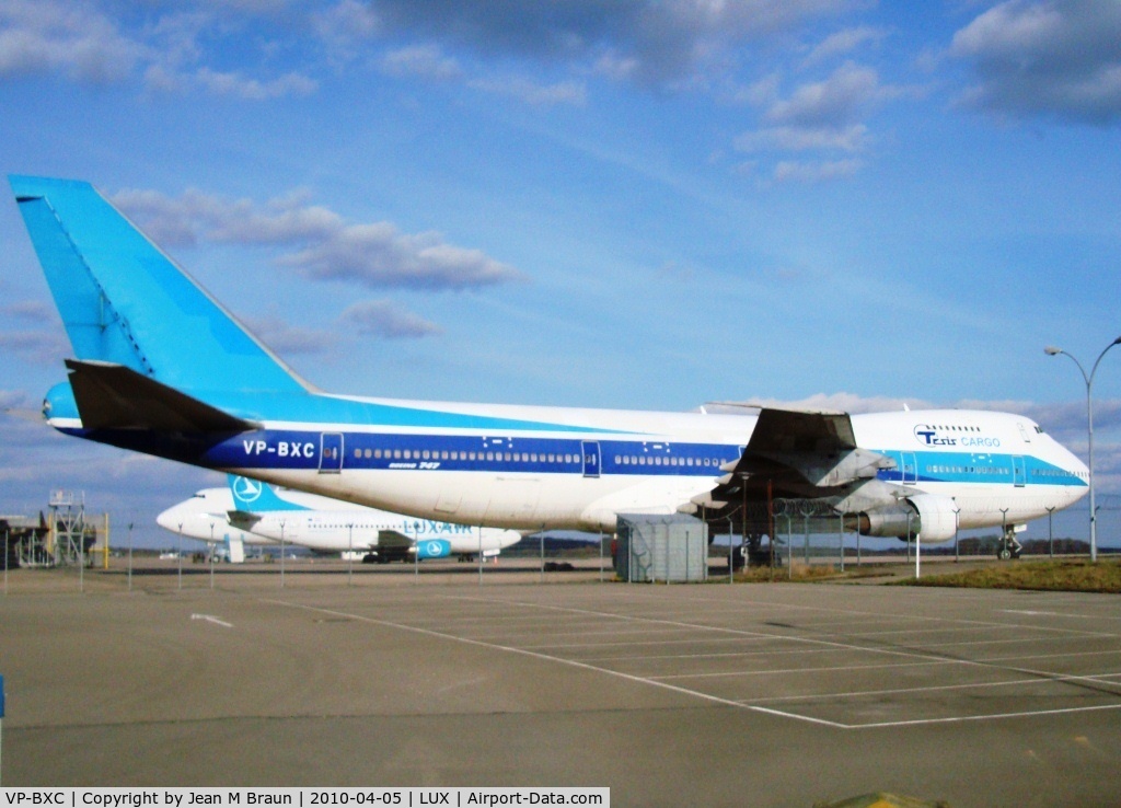 VP-BXC, 1979 Boeing 747-258B C/N 22254, Engines have been removed as spare parts. Ultimate fate will probably be a scrapyard !