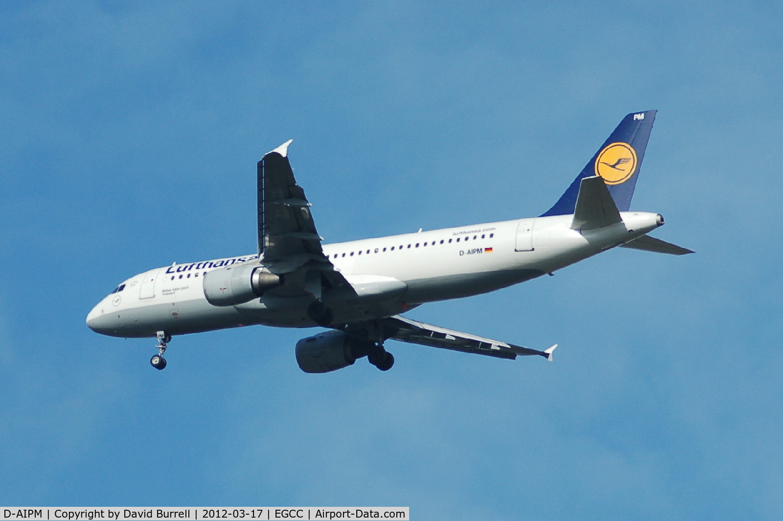 D-AIPM, 1990 Airbus A320-211 C/N 104, Lufthansa Airbus A320-211 on approach to Manchester Airport