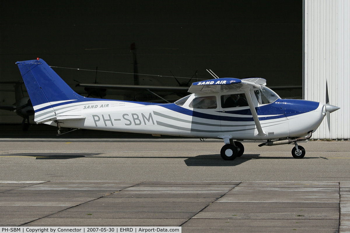 PH-SBM, 1977 Reims F172N Skyhawk C/N 1637, No description.