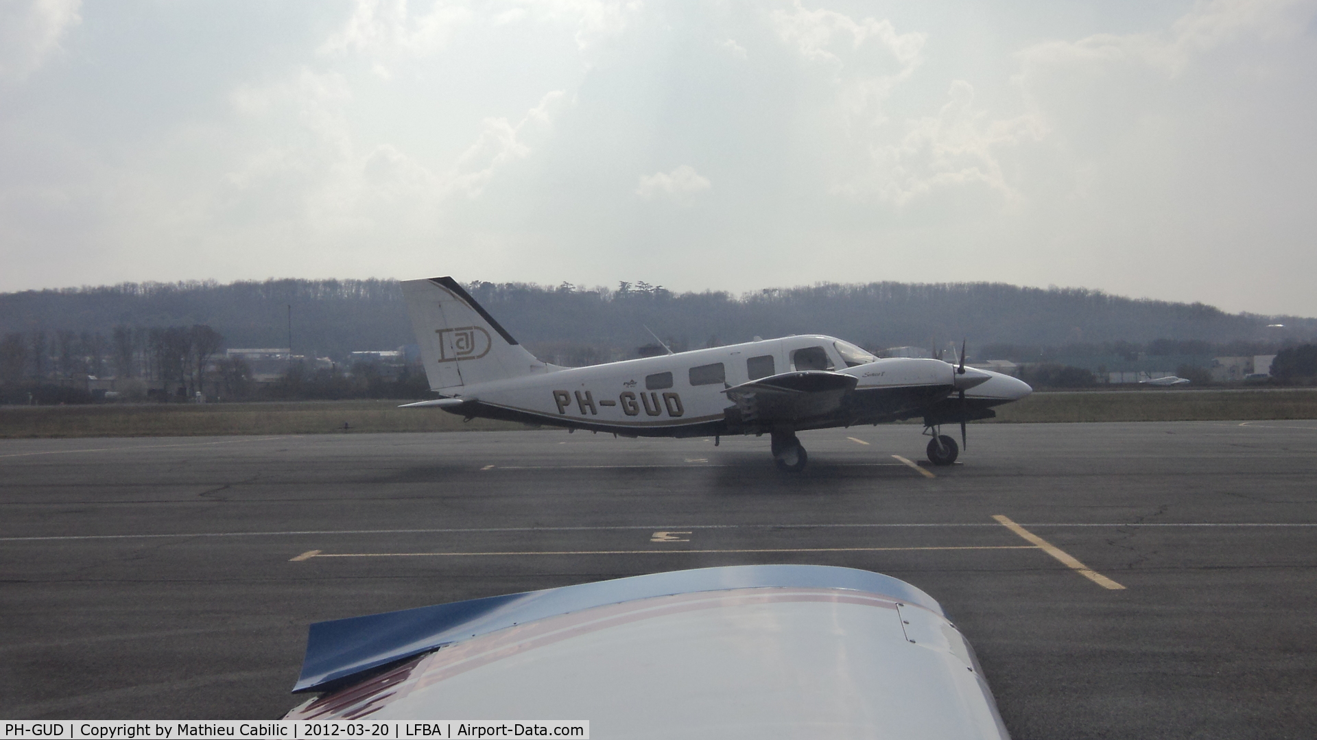 PH-GUD, Piper PA-34-220T V C/N 3449374, Piper PA-34-220T V