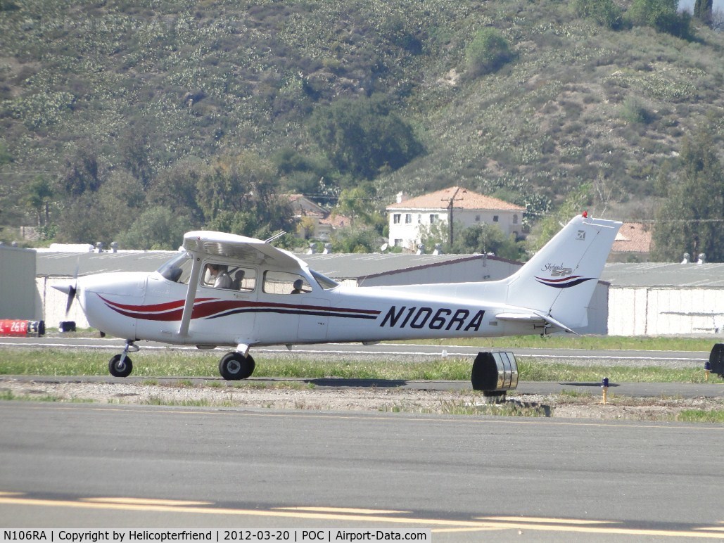 N106RA, 1999 Cessna 172S C/N 172S8241, Waiting on taxiway Delta to return to runway 26L