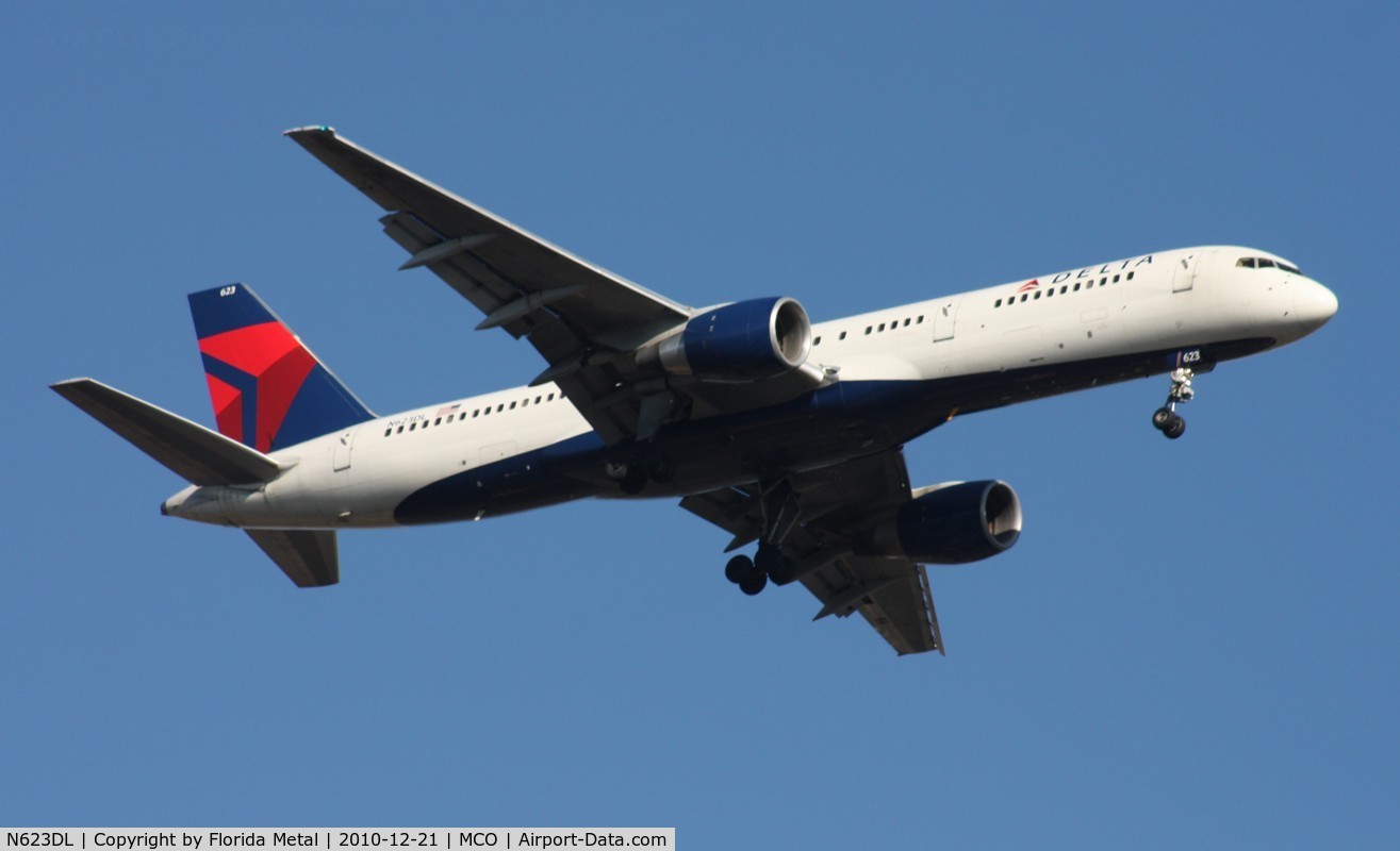 N623DL, 1987 Boeing 757-232 C/N 22913, Delta 757