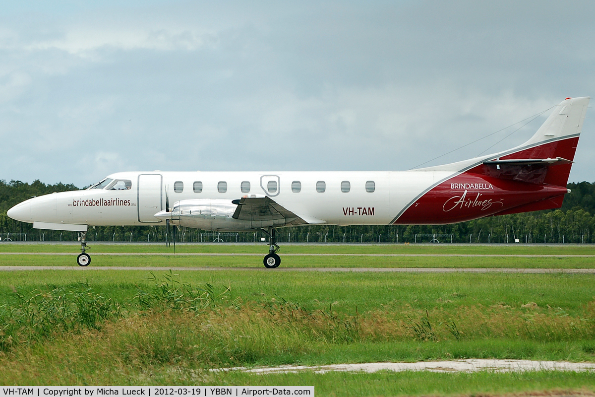 VH-TAM, 1987 Fairchild Swearingen SA-227AC Metro III C/N AC-665, At Brisbane