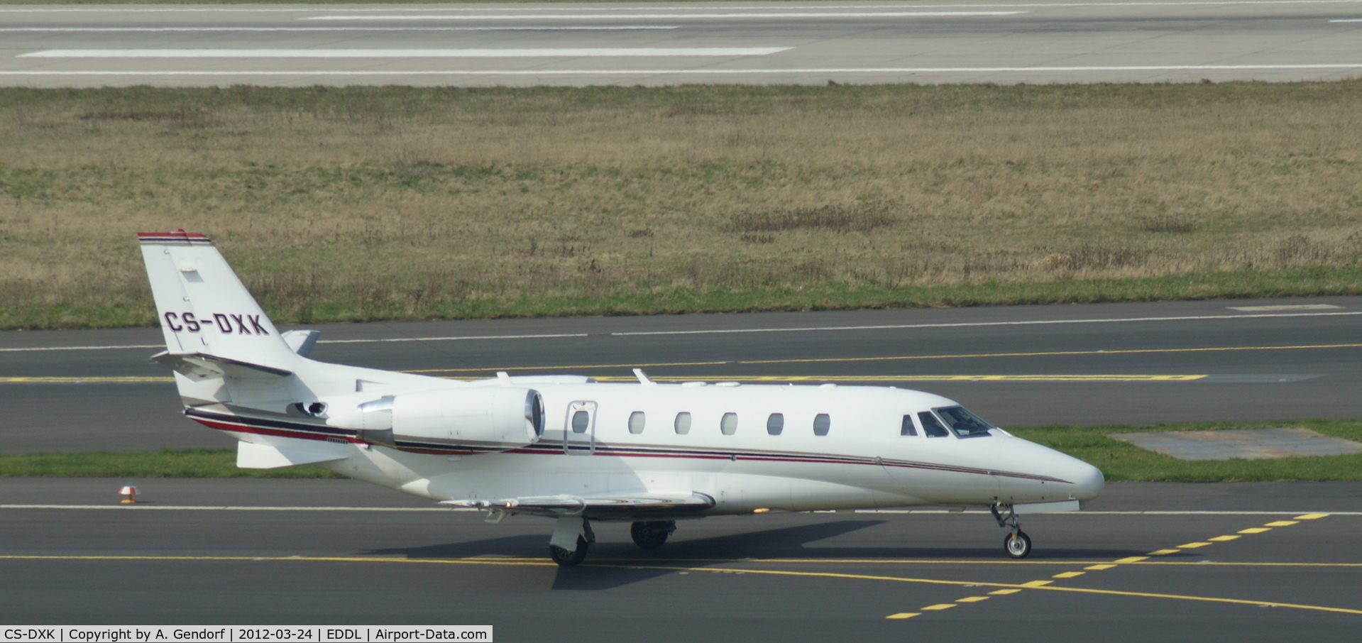 CS-DXK, 2006 Cessna 560XL Citation XLS C/N 560-5633, Net Jets Europe (Untitled), is taxiing at Düsseldorf Int´l (EDDL)