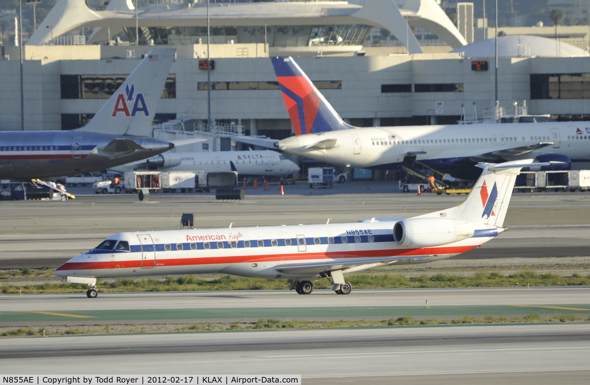 N855AE, 2003 Embraer ERJ-140LR (EMB-135KL) C/N 145747, Taxiing to gate at LAX