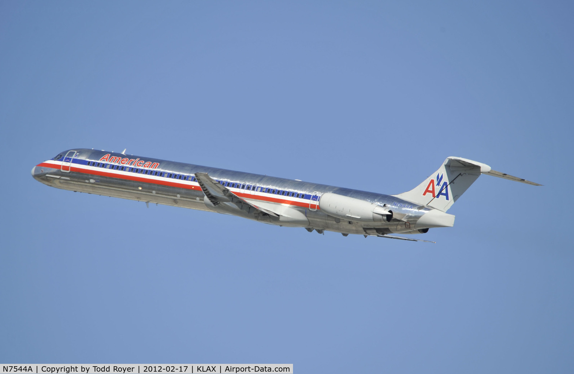 N7544A, 1990 McDonnell Douglas MD-82 (DC-9-82) C/N 53026, Departing LAX on 25R