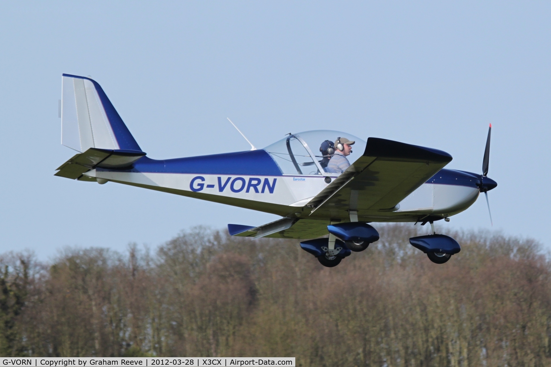 G-VORN, 2004 Aerotechnik EV-97 Eurostar C/N PFA 315-14299, About to land.