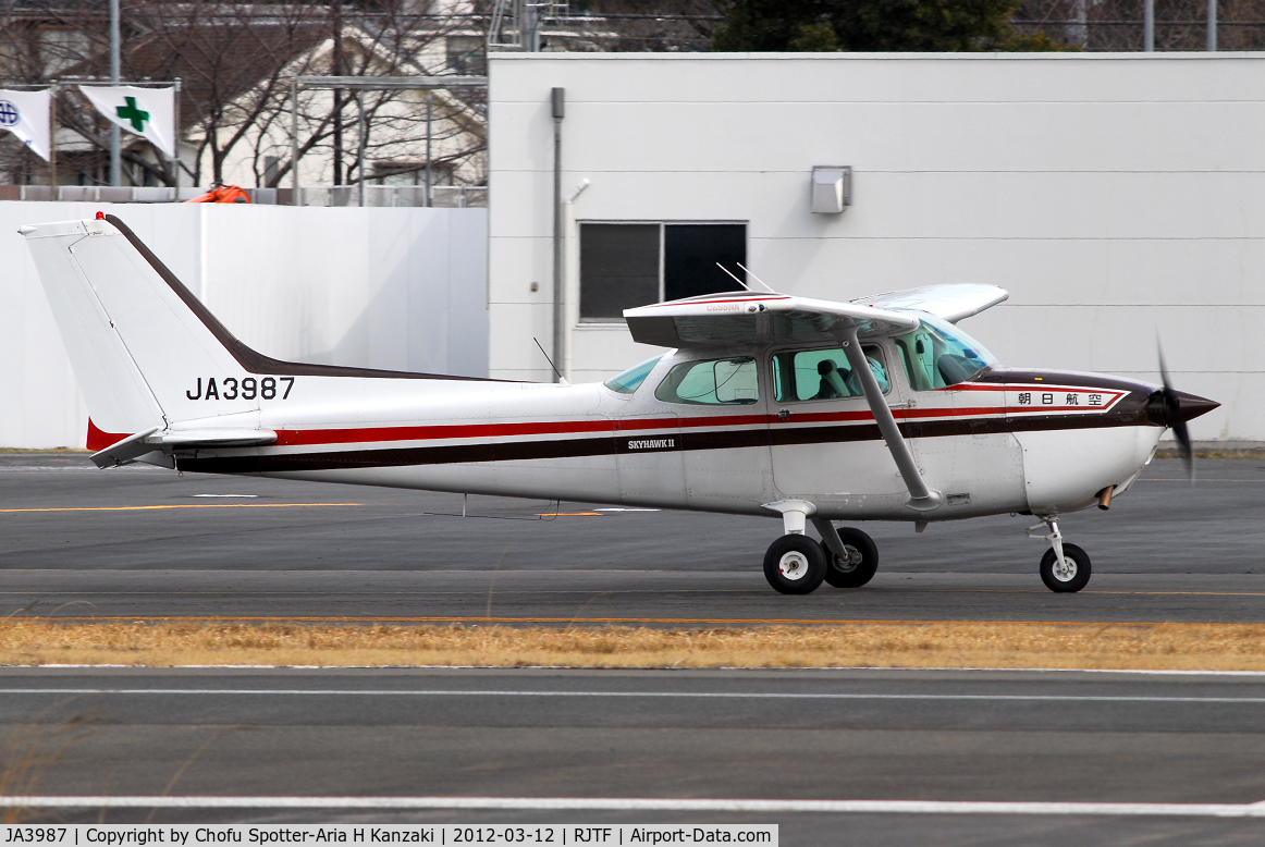 JA3987, 1986 Cessna 172P C/N 17274683, NikonD200+TAMRON AF 200-500mm F/5-6.3 LD IF