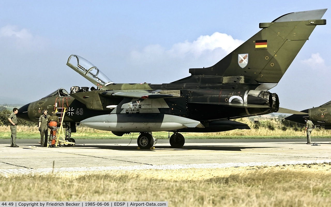 44 49, Panavia Tornado IDS C/N 380/GS106/4149, transient at Fliegerhorst Pferdsfeld