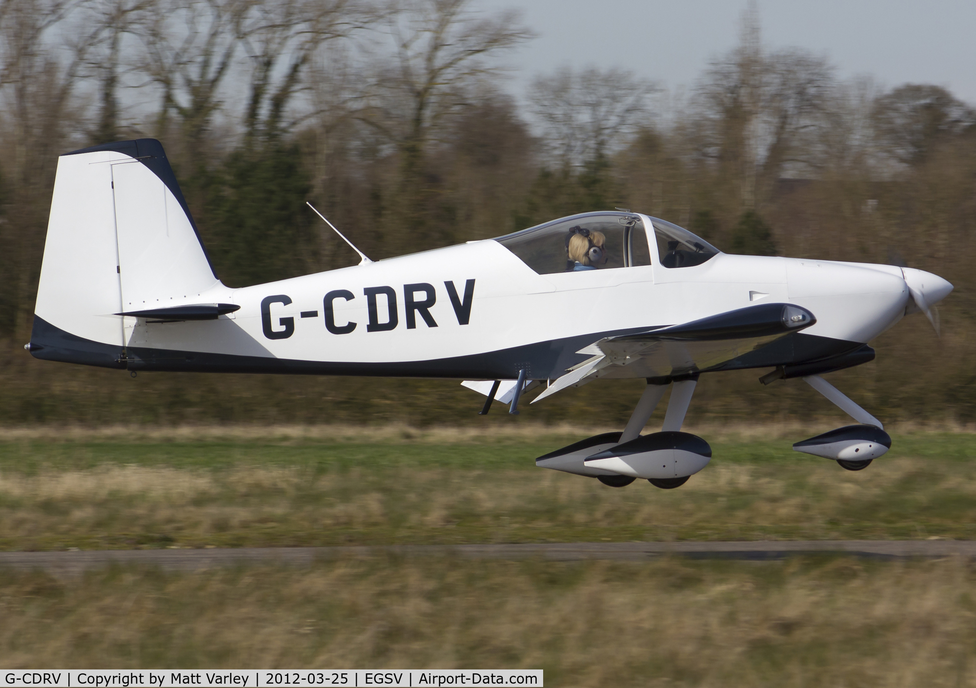 G-CDRV, 2005 Vans RV-9A C/N PFA 320-14186, Arriving for the fly in.