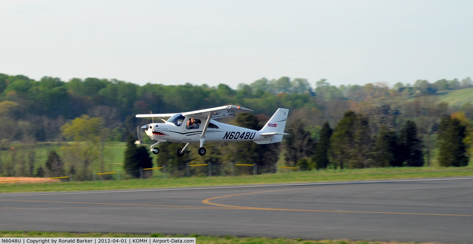 N6048U, Cessna 162 Skycatcher C/N 16200182, Orange