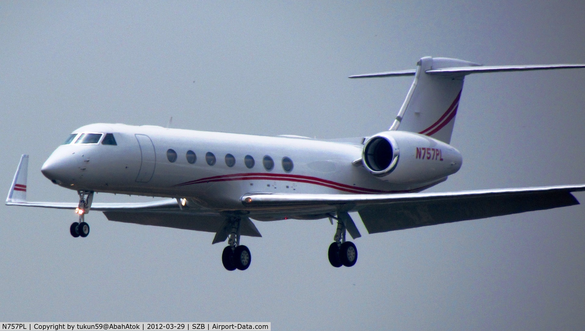 N757PL, 2009 Gulfstream Aerospace GV-SP (G550) C/N 5249, Private Jet