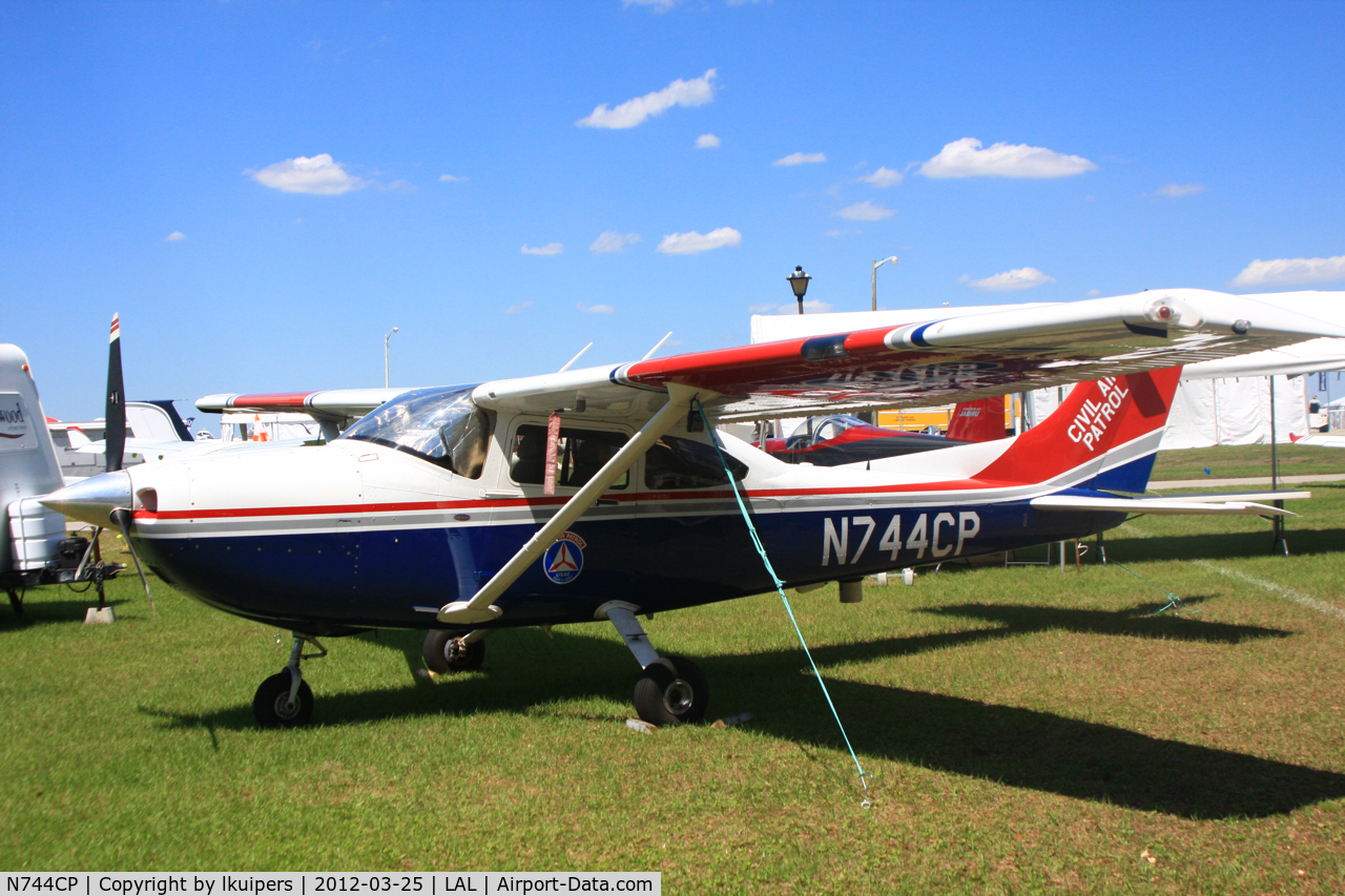 N744CP, 2006 Cessna 182T Skylane C/N 18281803, At Sun'n Fun 2012