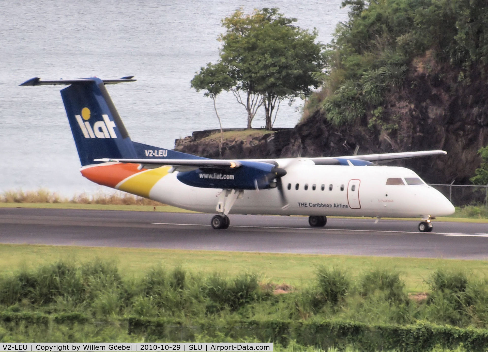 V2-LEU, 1995 De Havilland Canada DHC-8-311B Dash 8 C/N 408, Ready for take off from St Lucia