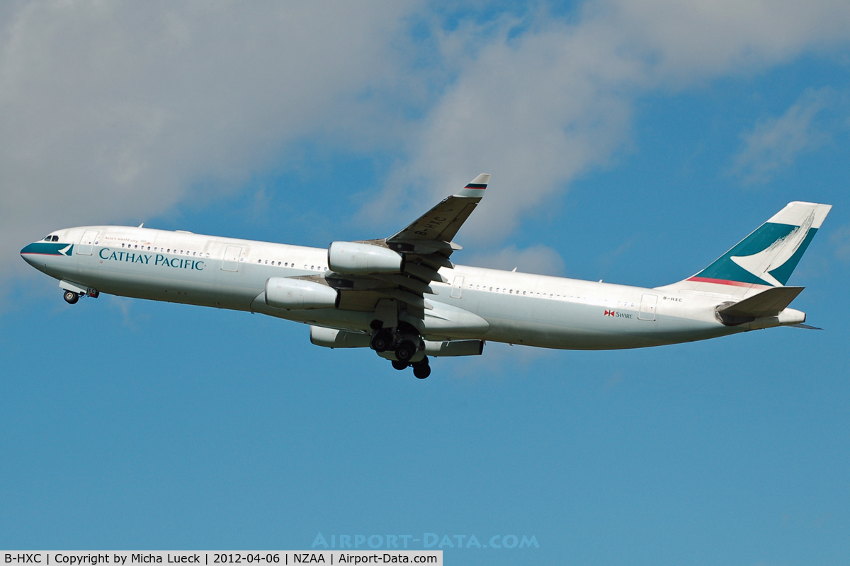 B-HXC, Airbus A340-313 C/N 142, At Auckland