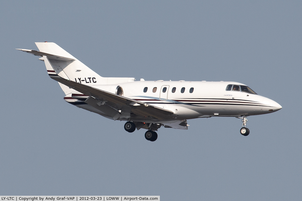 LY-LTC, 2007 Hawker Beechcraft 900XP C/N HA-0019, Hawker 900