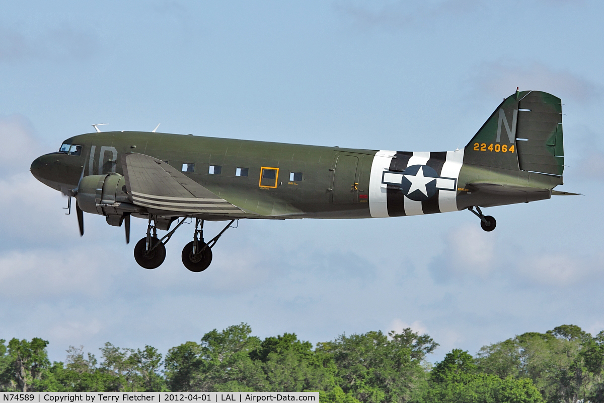 N74589, 1943 Douglas DC3C-S1C3G (C-47A) C/N 9926, 1942 Douglas DC3C-S1C3G, c/n: 9926 at 2012 Sun N Fun