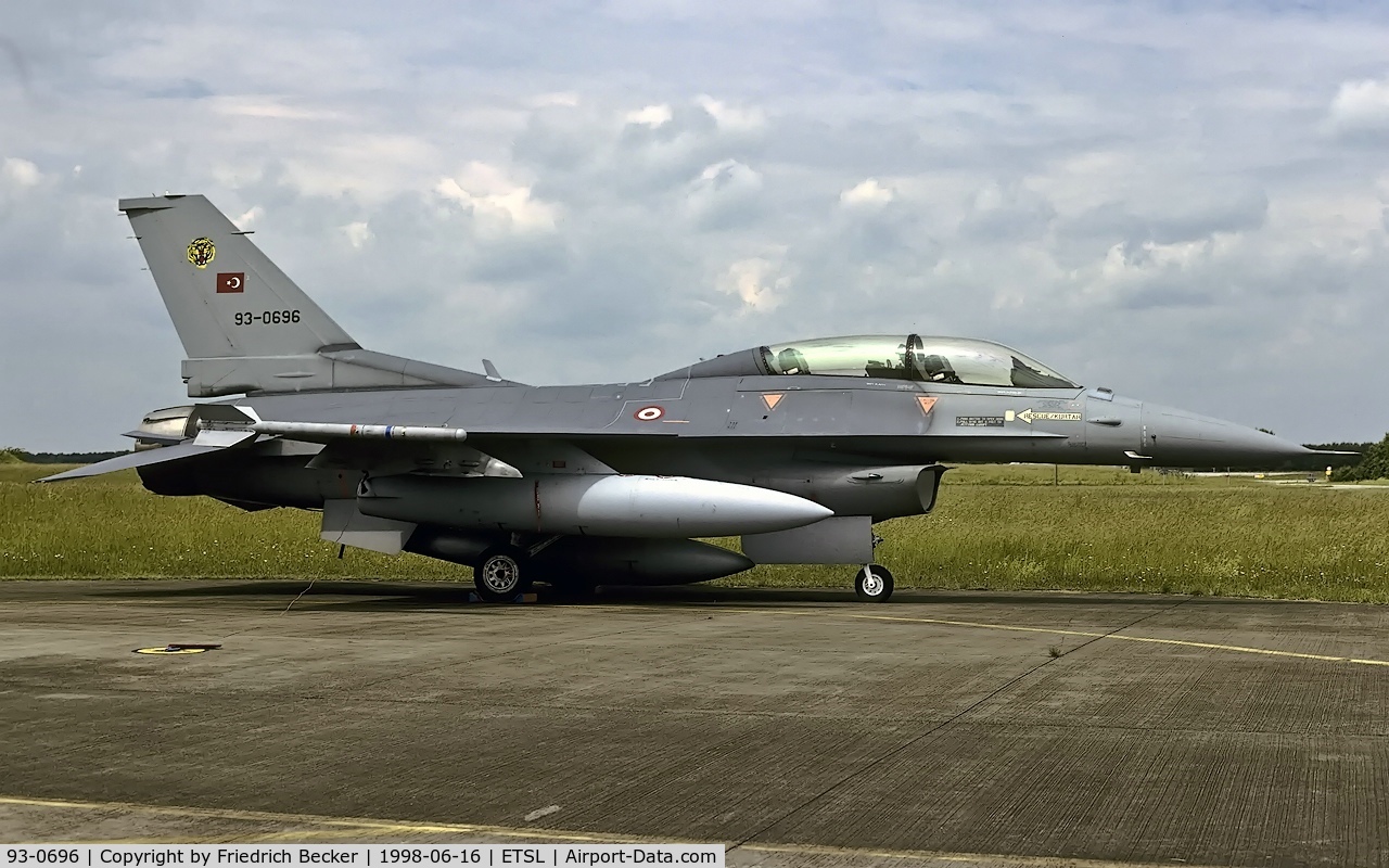 93-0696, TAI (Turkish Aerospace Industries) F-16D C/N HD-6, flightline at Fliegerhorst Lechfeld