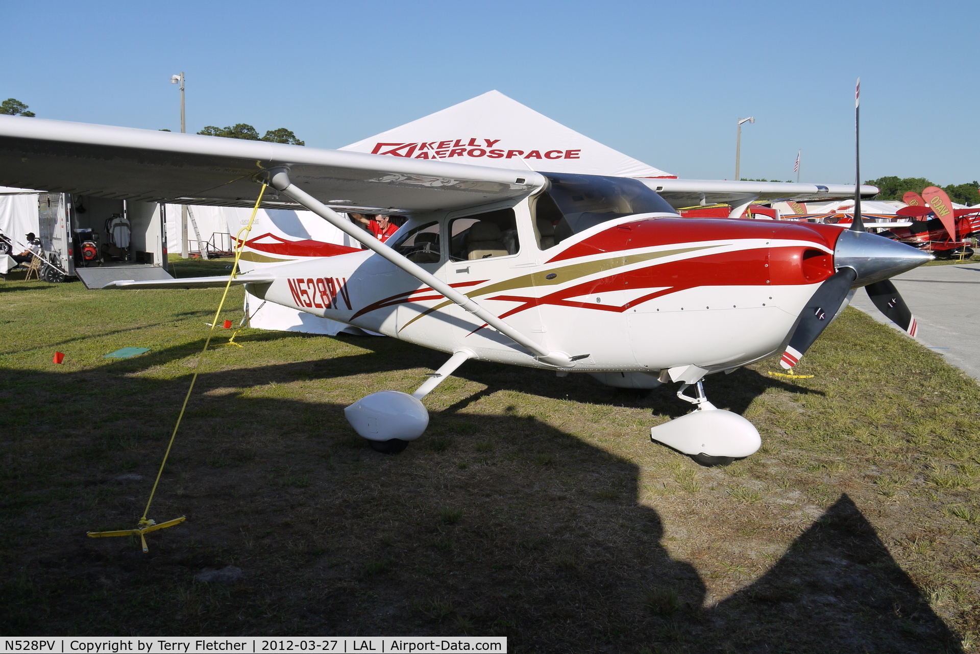 N528PV, 2007 Cessna 182T Skylane C/N 18282035, Static Exhibit at 2012 Sun n Fun