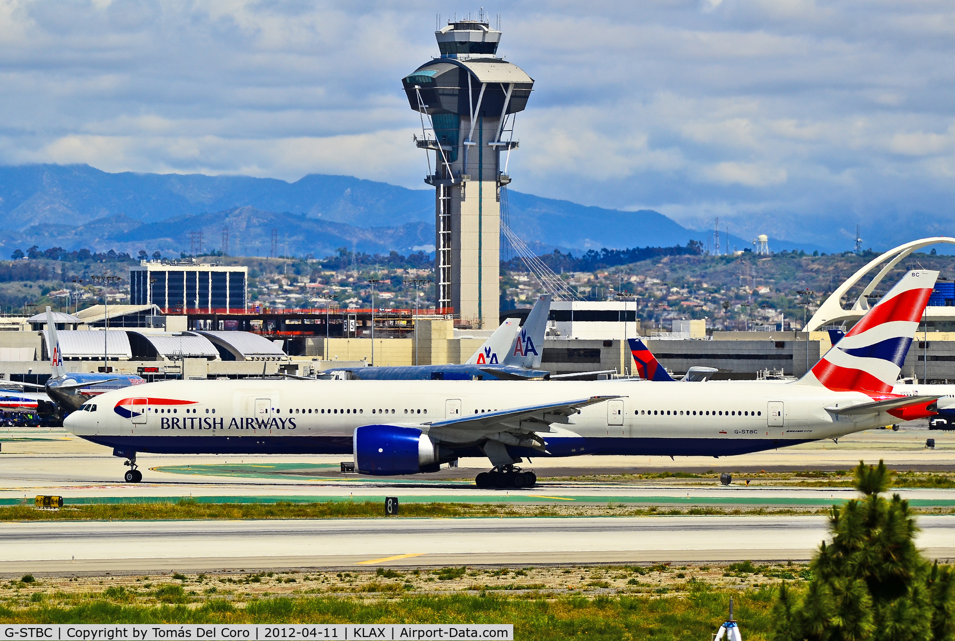 G-STBC, 2010 Boeing 777-36N/ER C/N 38287, G-STBC British Airways Boeing 777-36N/ER (cn 38287/901)

Los Angeles International Airport (IATA: LAX, ICAO: KLAX, FAA LID: LAX)
TDelCoro
April 11, 2012