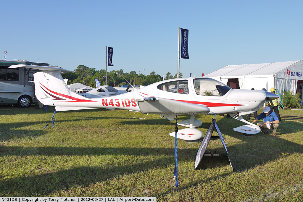 N431DS, 2012 Diamond DA-40 Diamond Star C/N 40.1140, Static Exhibit at 2012 Sun N Fun