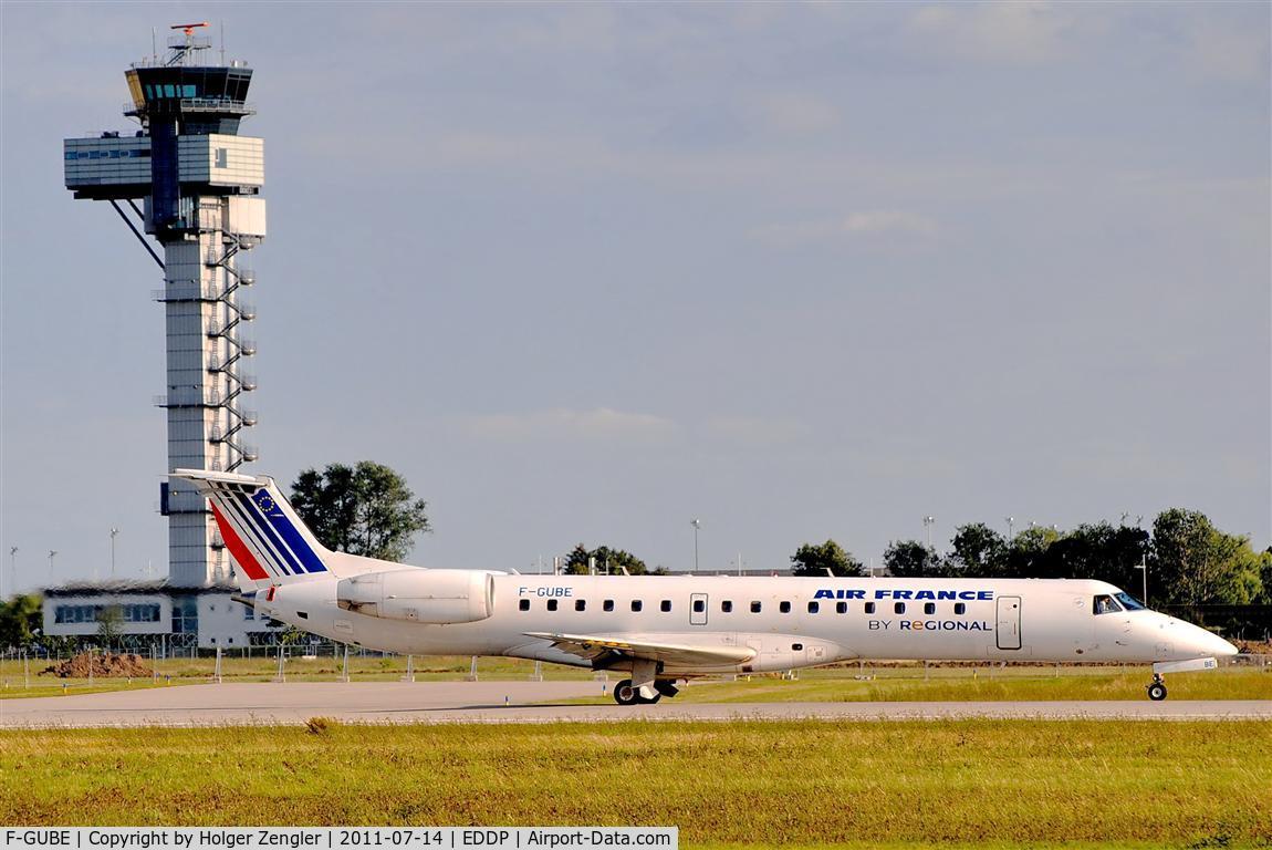 F-GUBE, 2002 Embraer ERJ-145LR (EMB-145LR) C/N 145668, Evening shuttle to CDG on taxiay to apron 1 west....