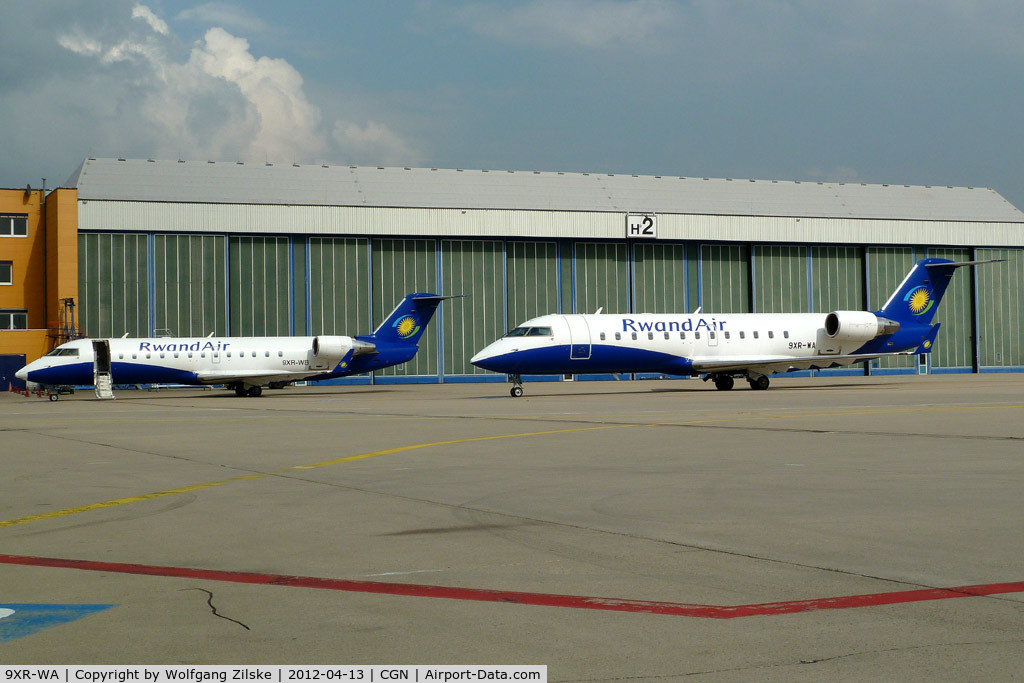 9XR-WA, 2000 Bombardier CRJ-200ER (CL-600-2B19) C/N 7439, visitors