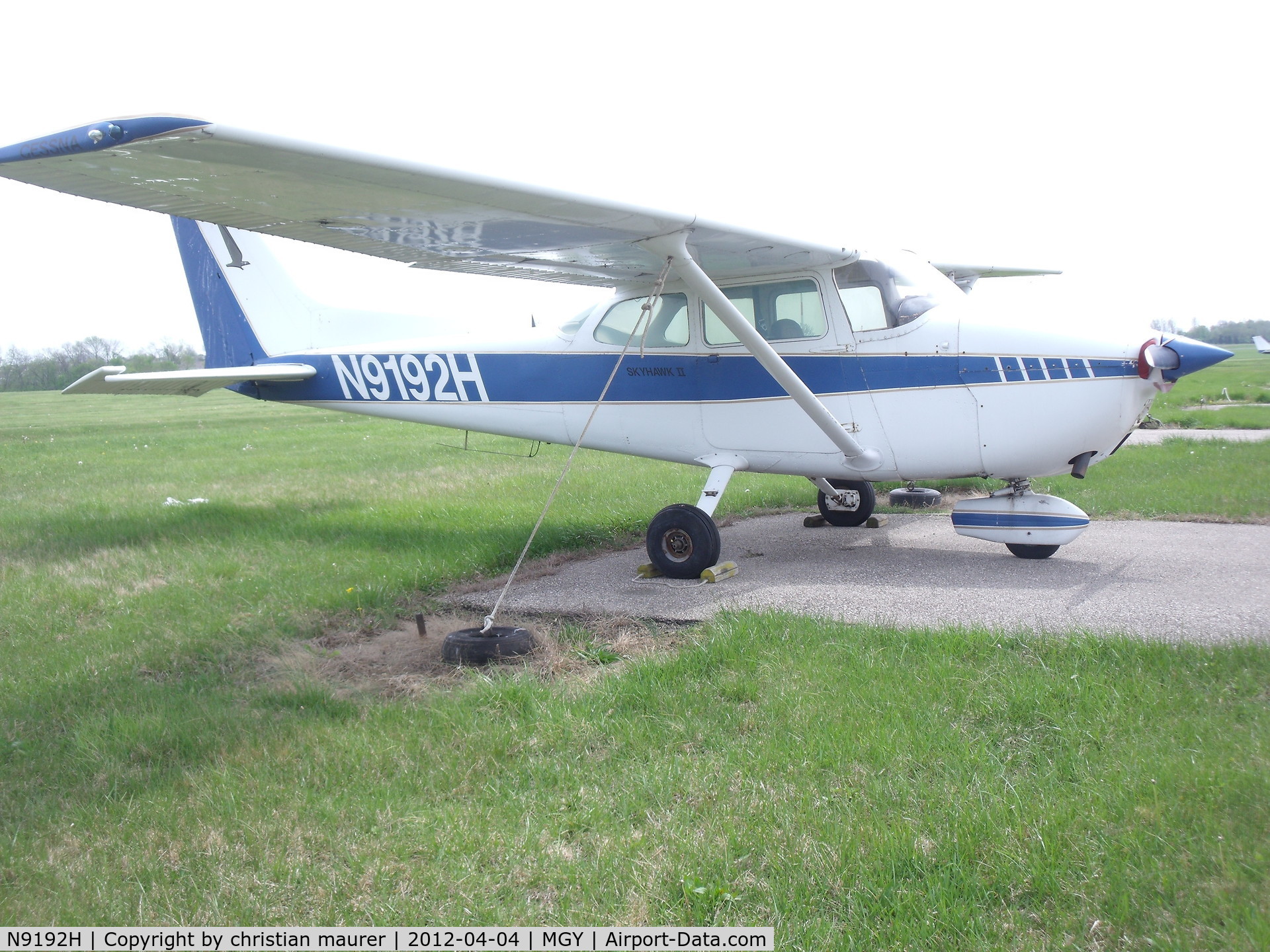 N9192H, 1975 Cessna 172M C/N 17266005, c172