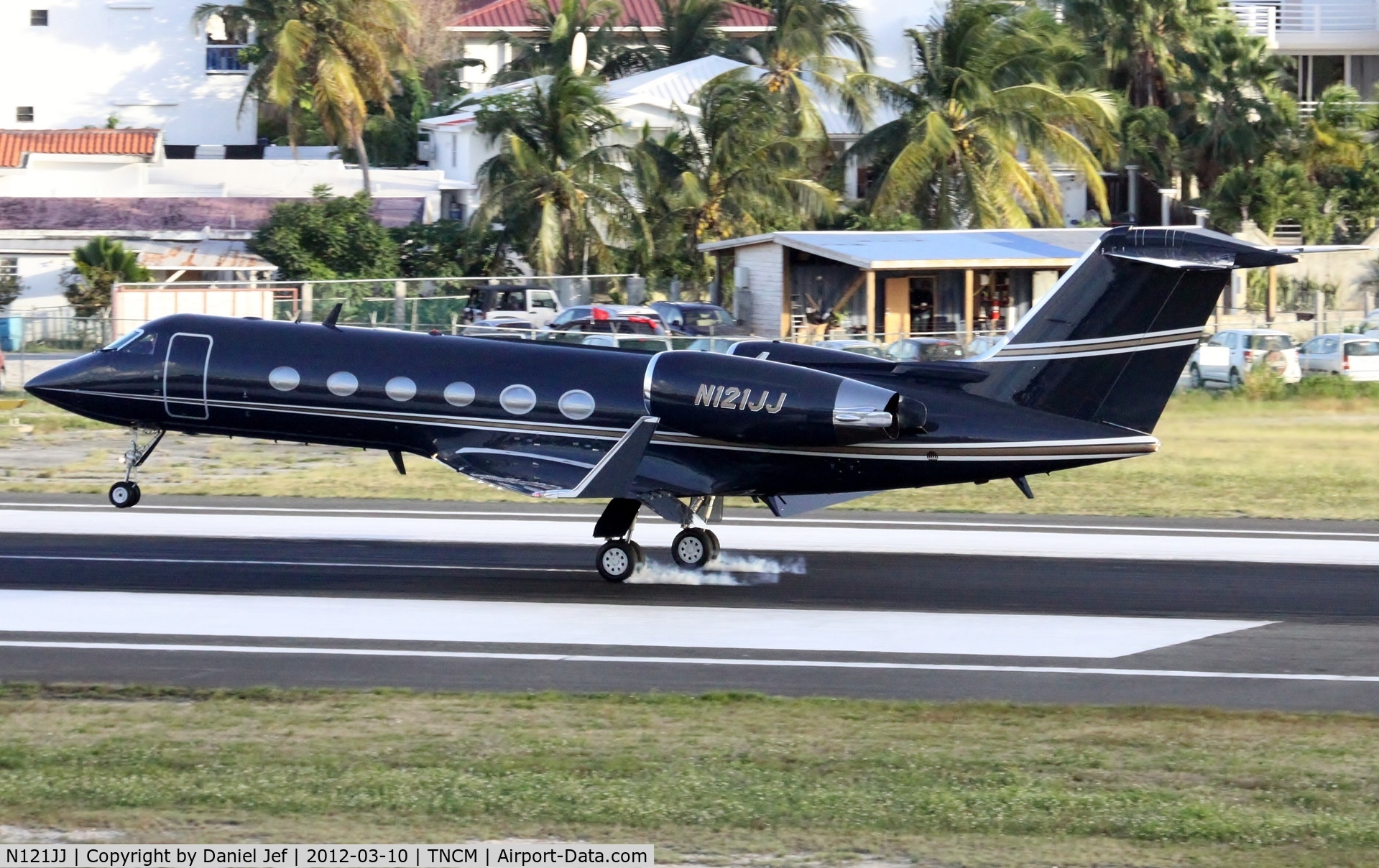N121JJ, 2002 Gulfstream Aerospace G-IV SP C/N 1482, N121JJ