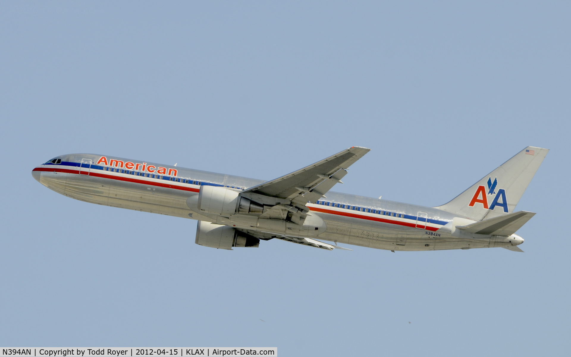 N394AN, 1998 Boeing 767-323/ER C/N 29431, Departing LAX on 25R