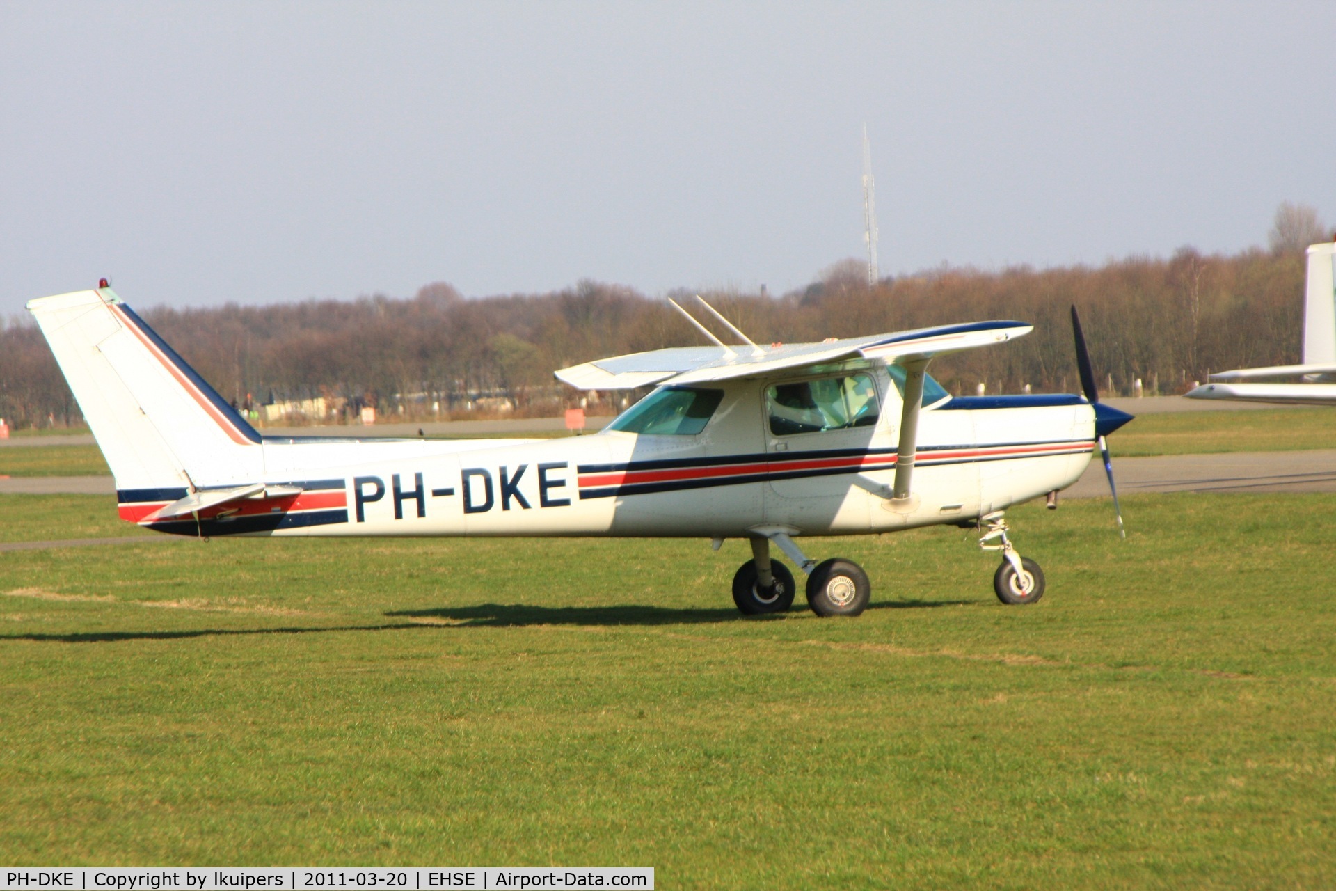 PH-DKE, Reims F152 C/N 1832, On an early spring afternoon at Seppe
