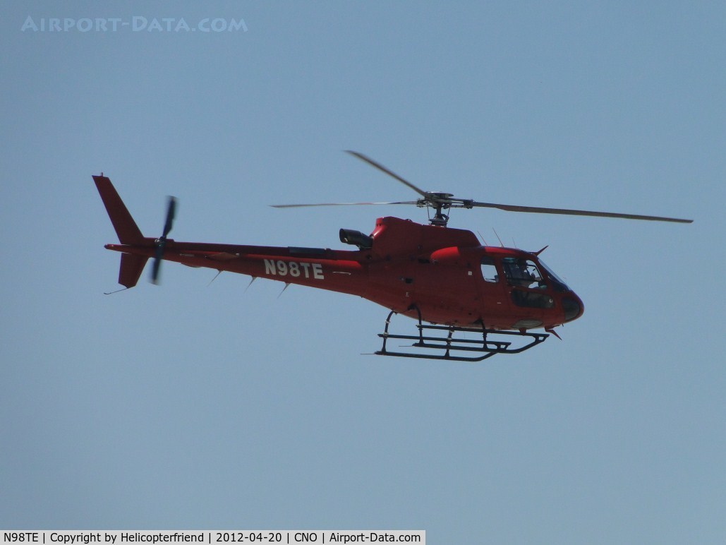 N98TE, Eurocopter AS-350B-3 Ecureuil Ecureuil C/N 3143, Practicing touch & go landings