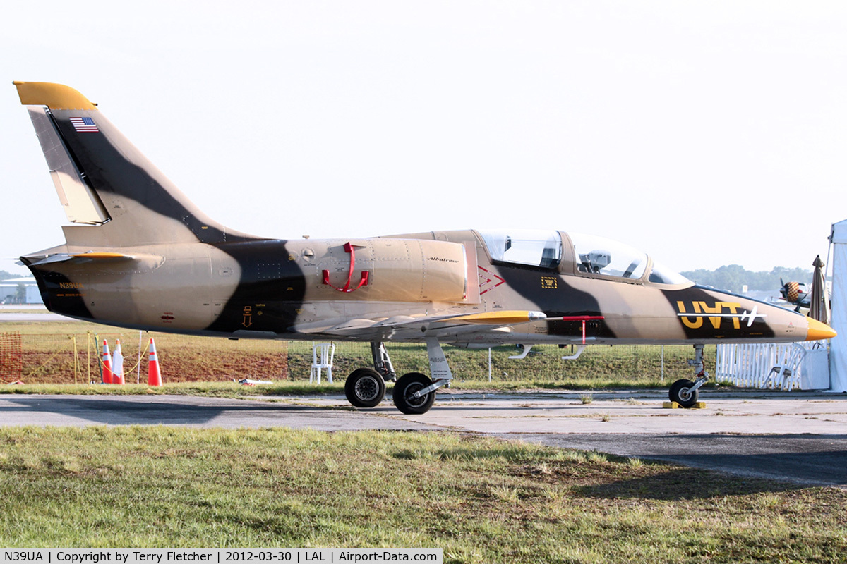 N39UA, 1981 Aero L-39 Albatros C/N 132117, At 2012 Sun N Fun