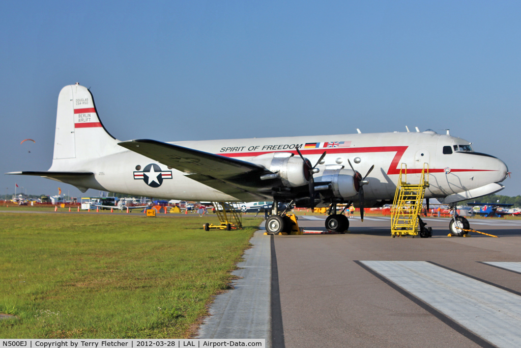 N500EJ, 1945 Douglas C-54E Skymaster (DC-4A) C/N DO316, At 2012 Sun N Fun