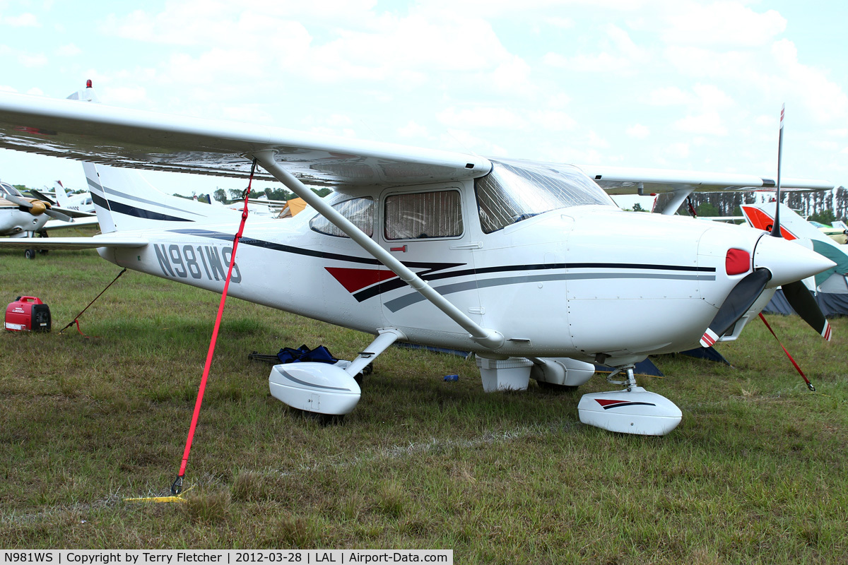 N981WS, 1998 Cessna 182S Skylane C/N 18280328, At 2012 Sun N Fun
