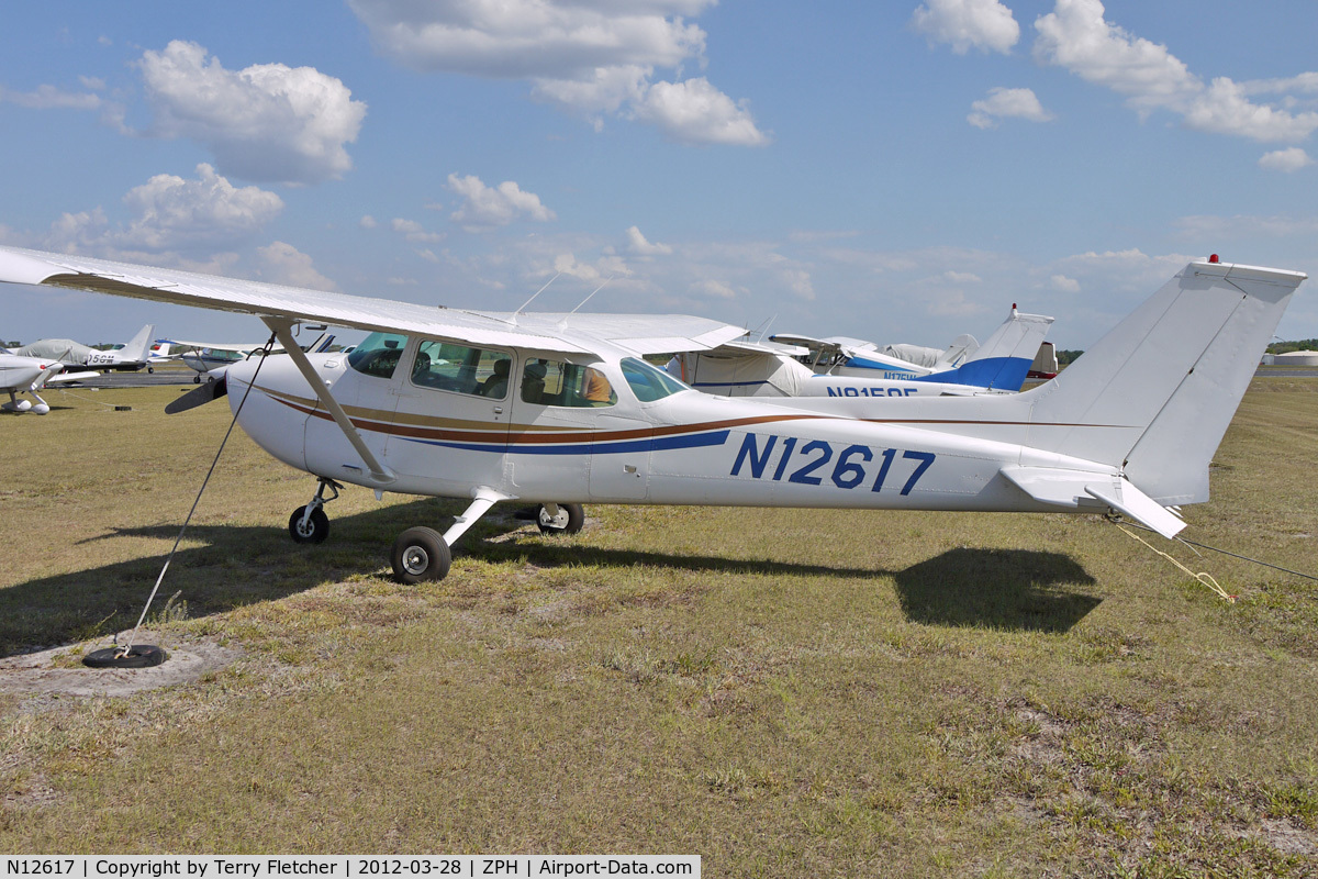 N12617, 1973 Cessna 172M C/N 17262116, At Zephyrhills Municipal Airport, Florida