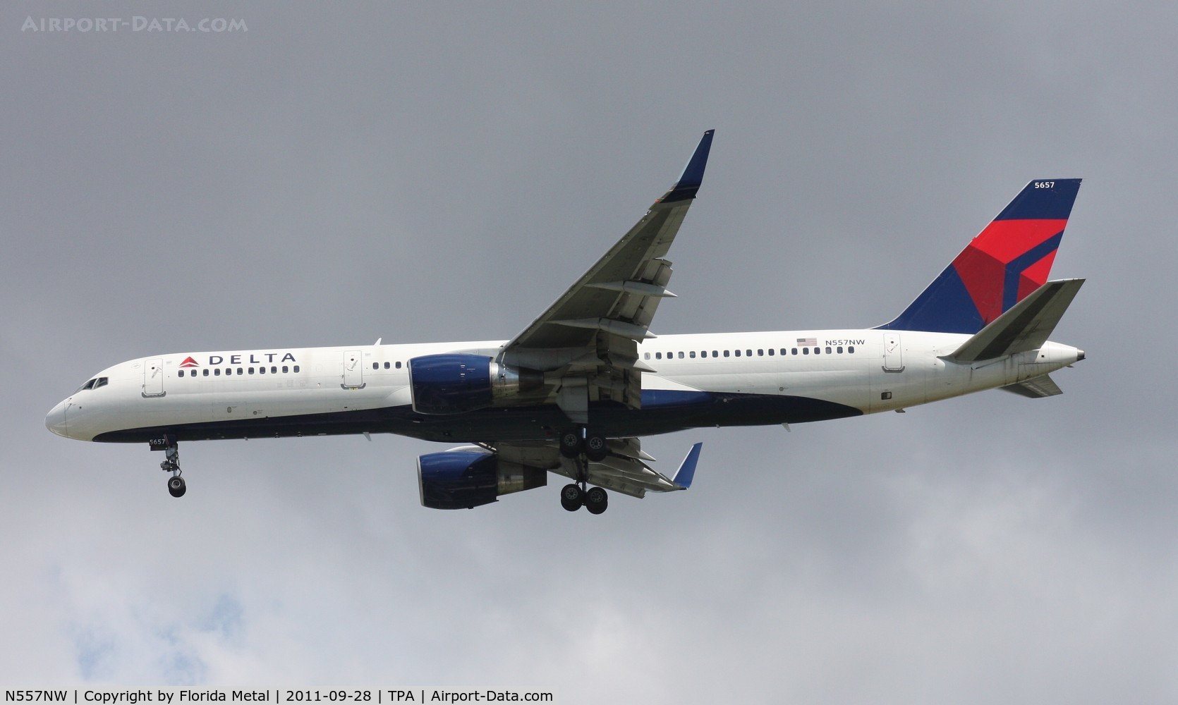N557NW, 2002 Boeing 757-251 C/N 33393, Delta 757