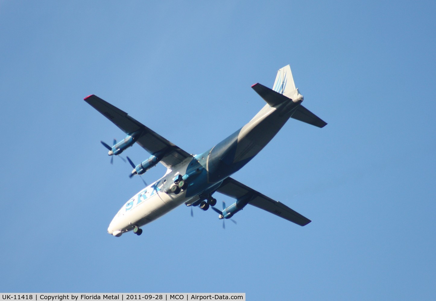 UK-11418, 1964 Antonov An-12B C/N 402504, Avia Leasing AN-12 flown by an actual Russian Crew